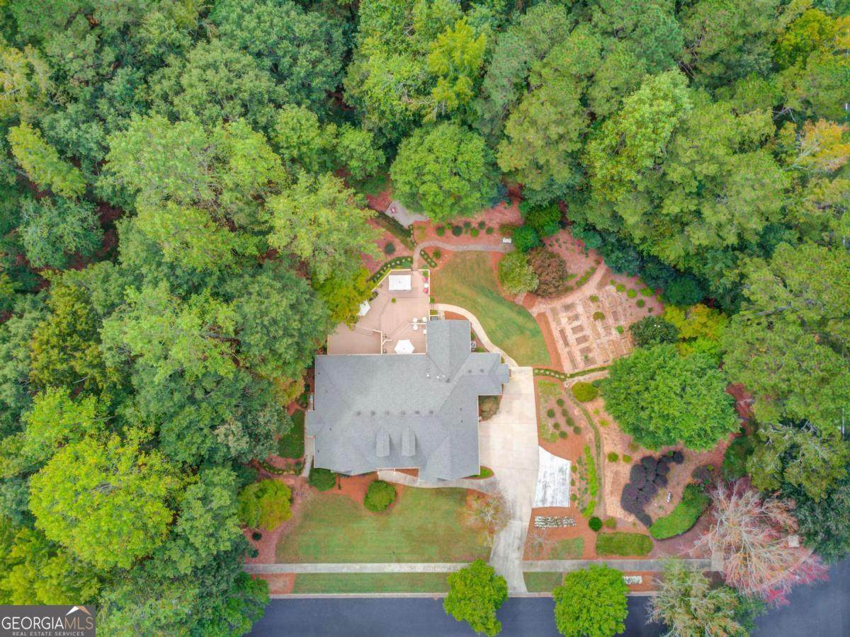901 Providence Lane - Photo 1