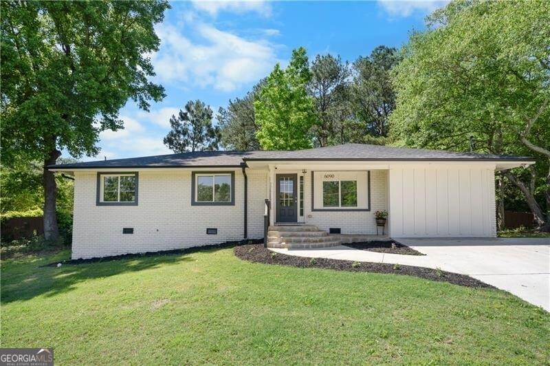 6090 Heritage Way - Photo 1