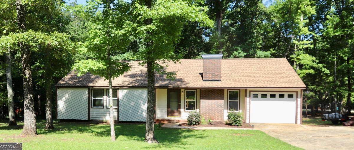 310 Ansley Drive - Photo 1