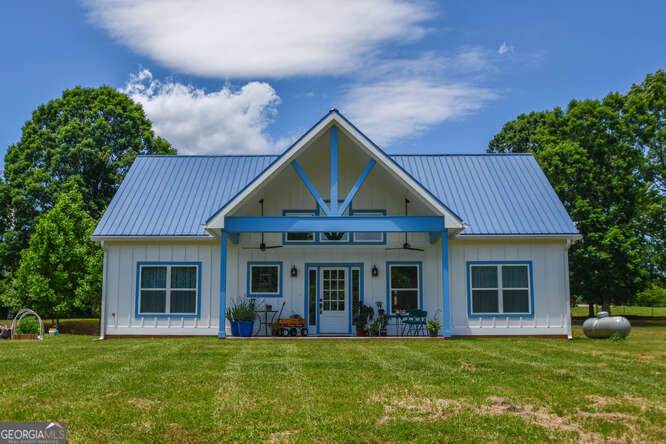 132 Fairview Meadows Drive - Photo 1