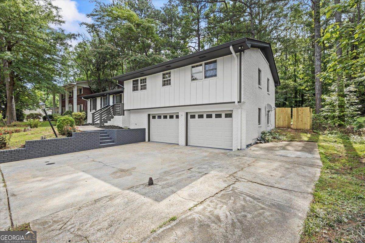 4760 Silverdale Road - Photo 1