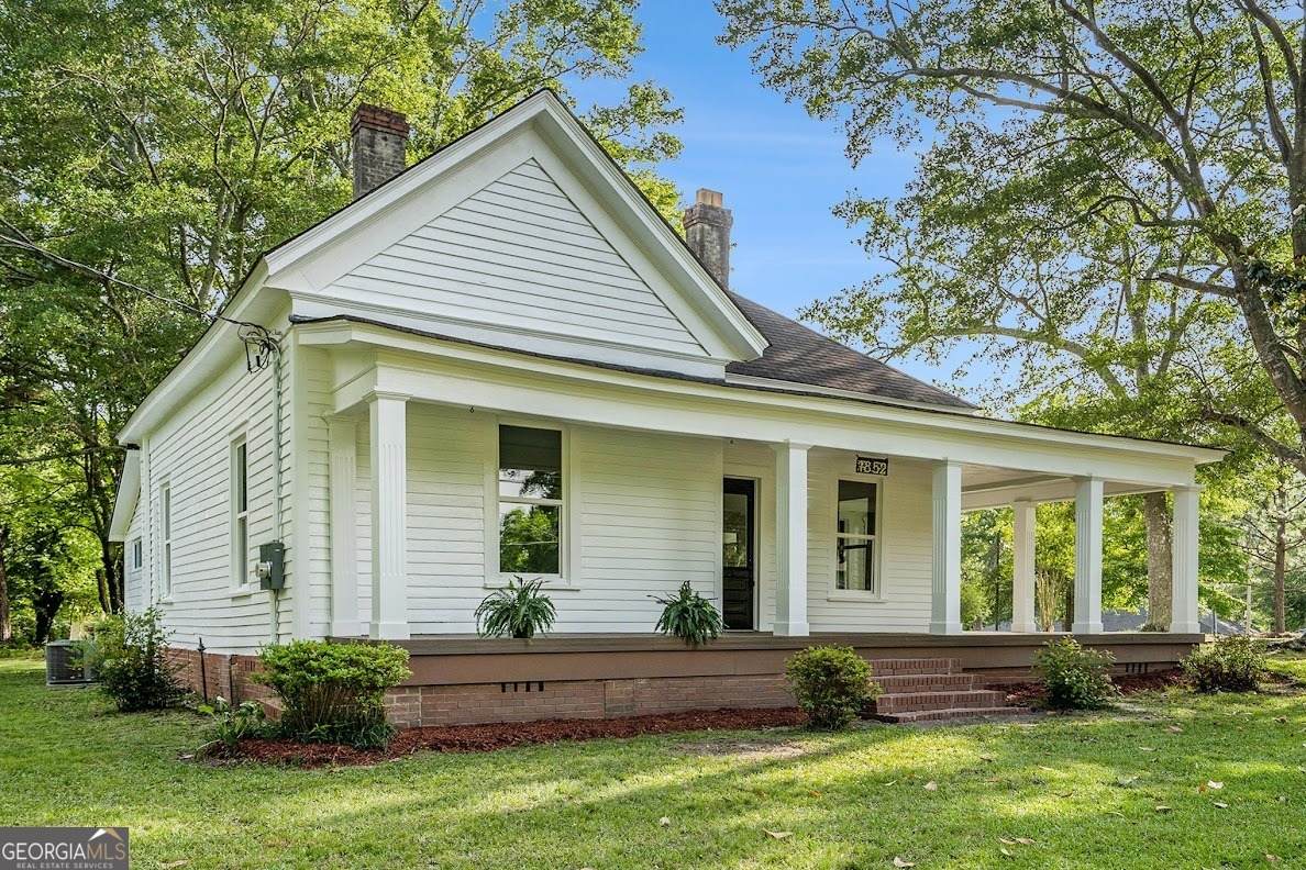 1852 Burwell Road - Photo 1