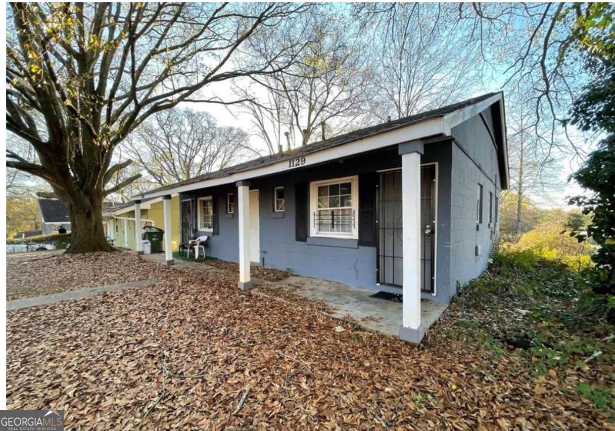 1129 Windsor Street - Photo 1