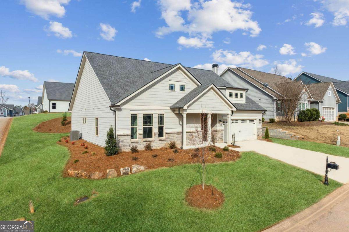 4502 Links Boulevard - Photo 1