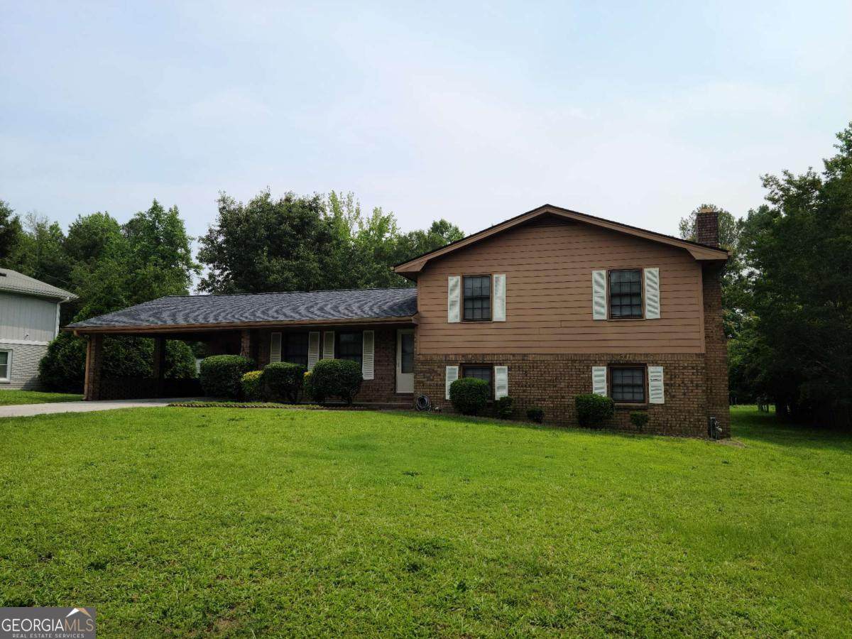 2104 Moon Drive - Photo 1