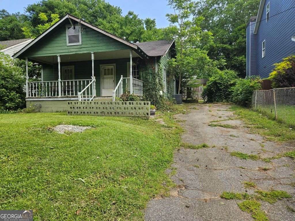 658 Schuyler Avenue - Photo 1