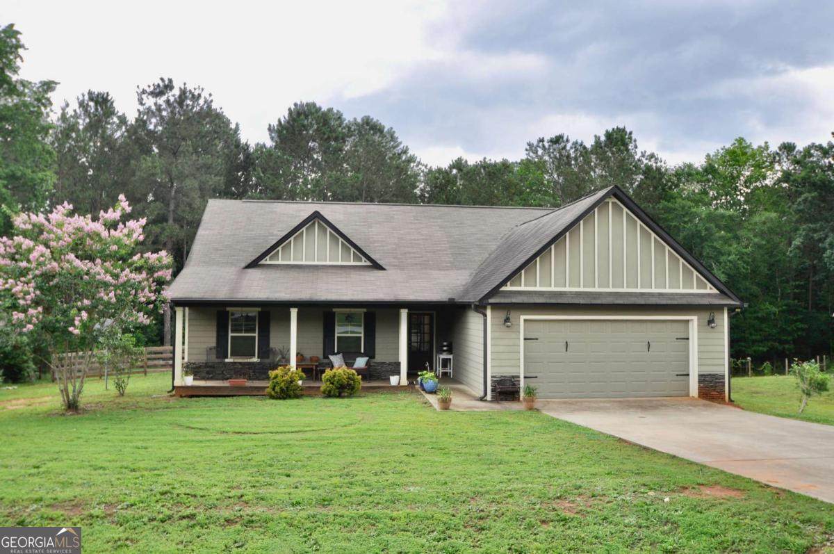 1040 Matthew Lane - Photo 1
