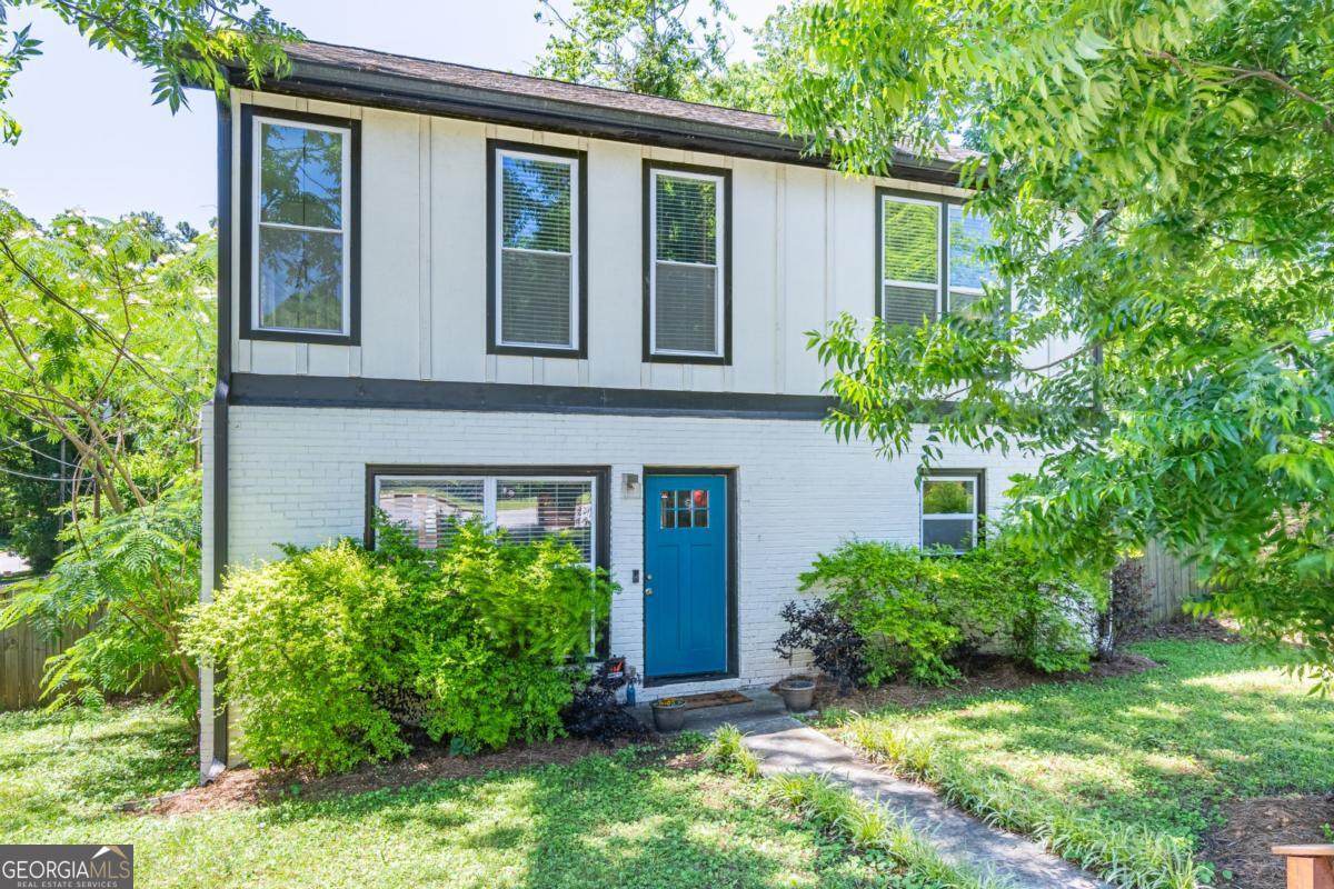 2405 Hillside Avenue - Photo 1