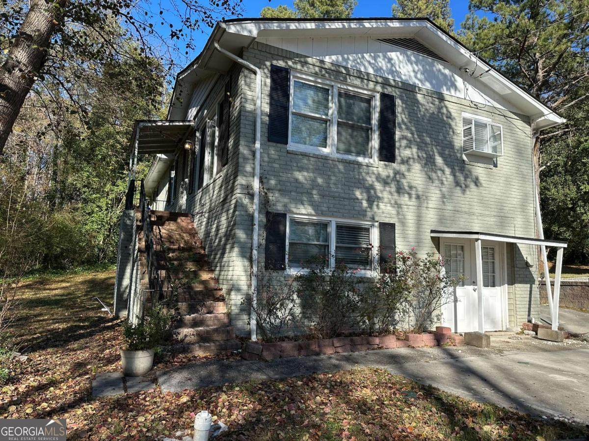 915 Lake Drive - Photo 1