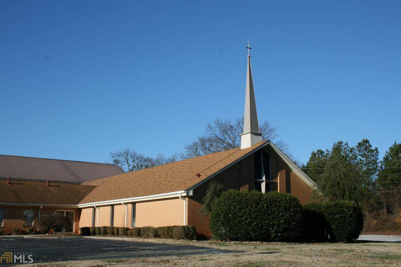 2360 Old Covington Highway - Photo 1