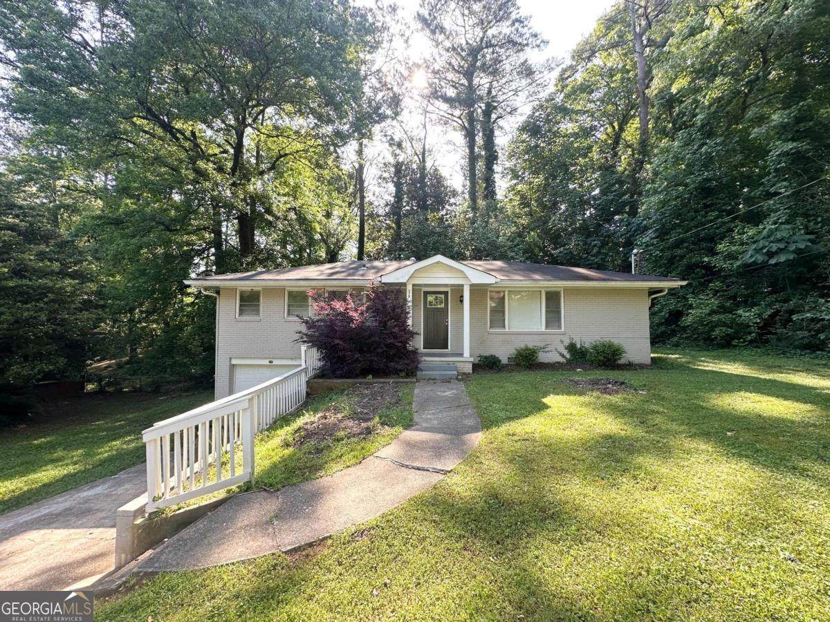 570 Kenridge Circle - Photo 1