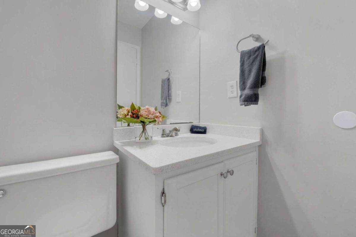 280 Pam Lane - Photo 1