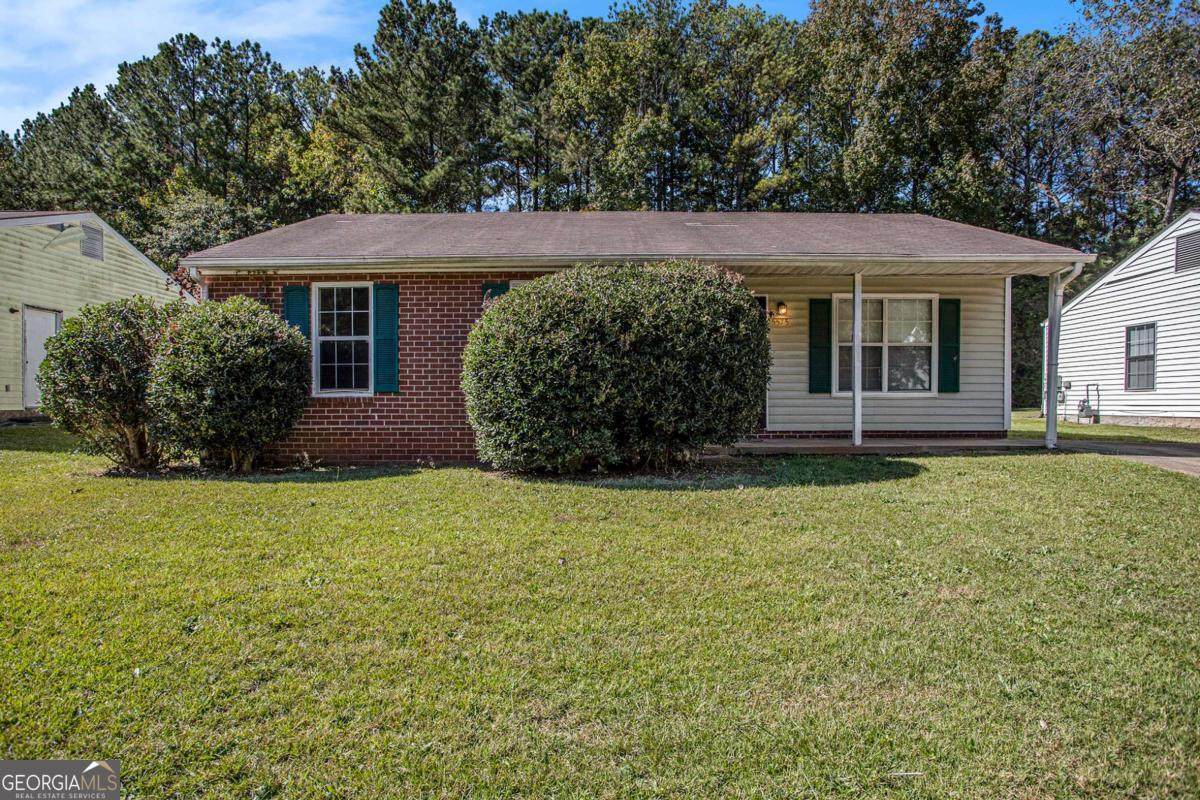 5575 Pine Gate Drive - Photo 1