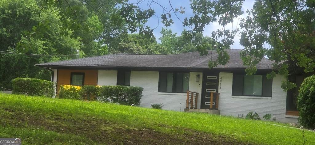 4916 Campbellton Road - Photo 1