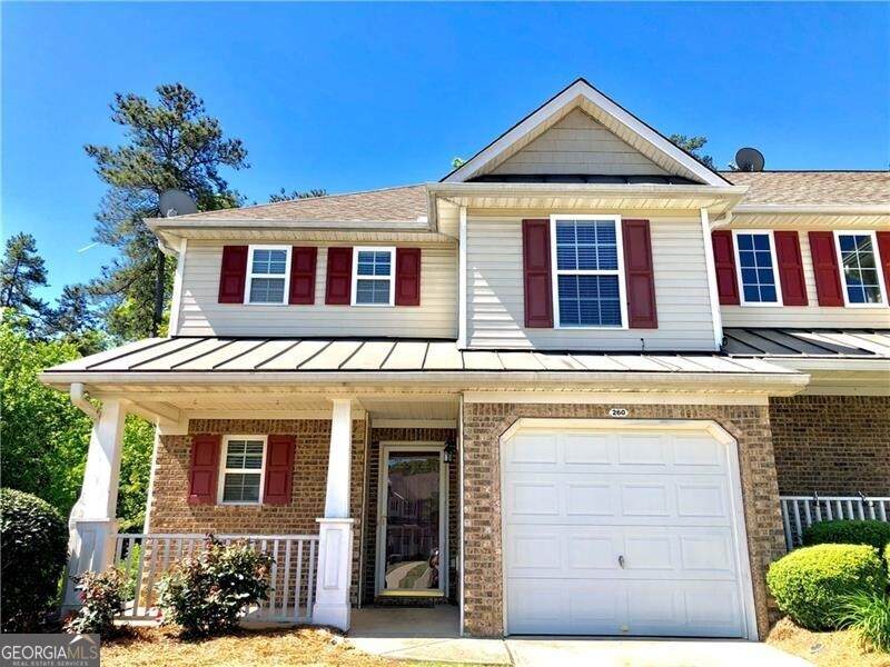 260 Fox Creek Boulevard - Photo 1