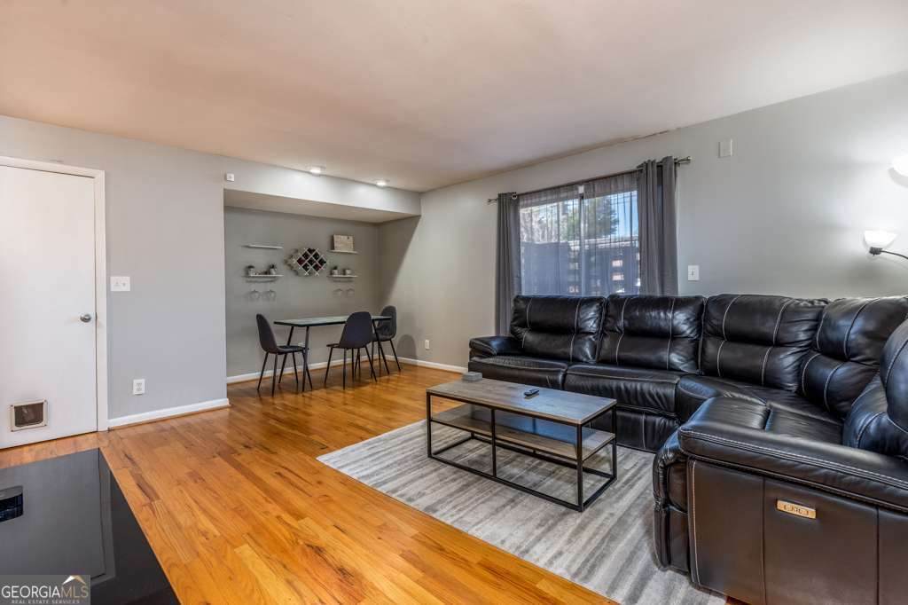 3501 Roswell Road - Photo 1
