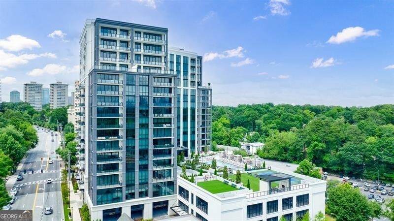 2425 Peachtree Road - Photo 1