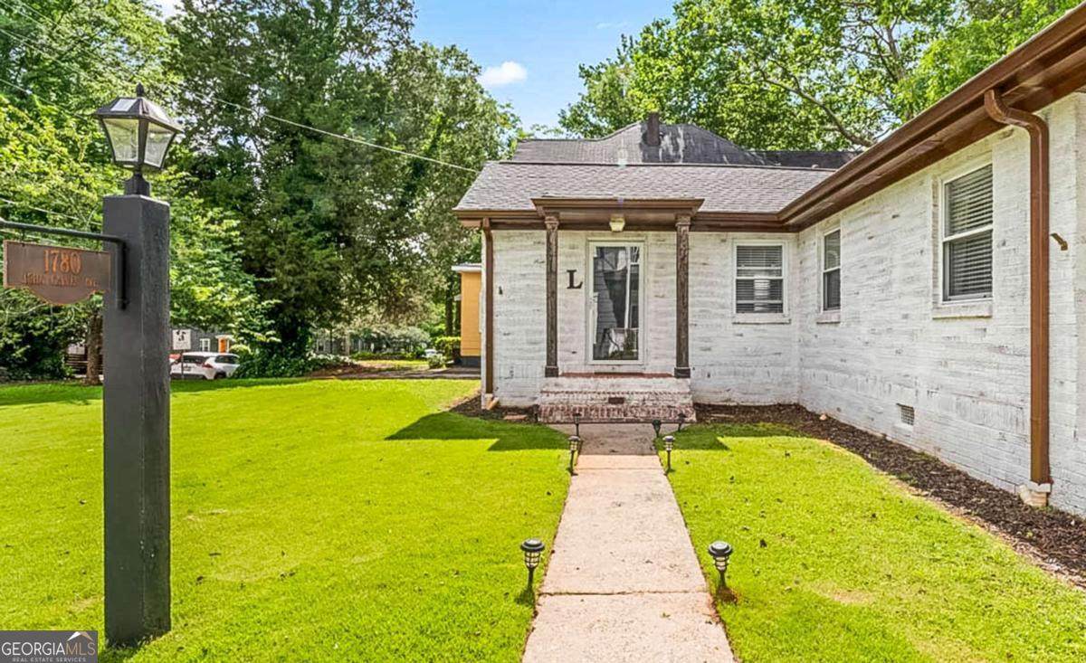 1780 John Calvin Avenue - Photo 1