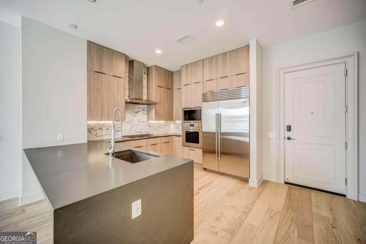 40 12th Street - Photo 1