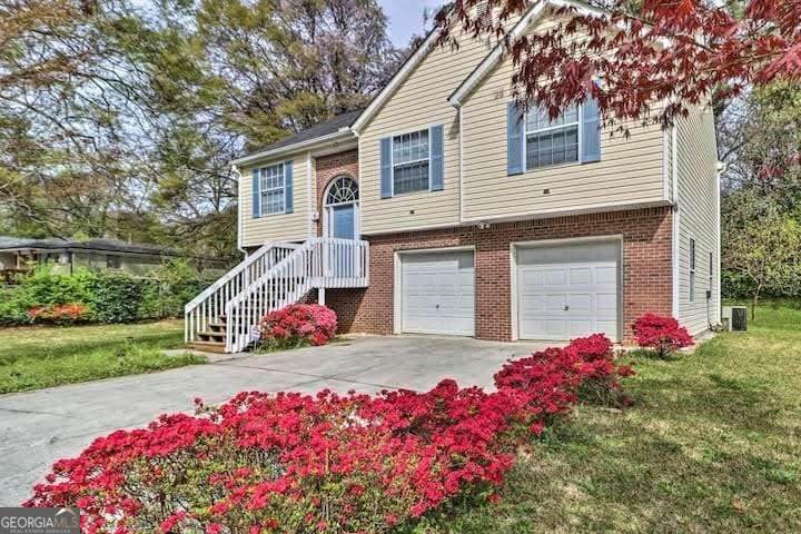 483 Oak Drive - Photo 1