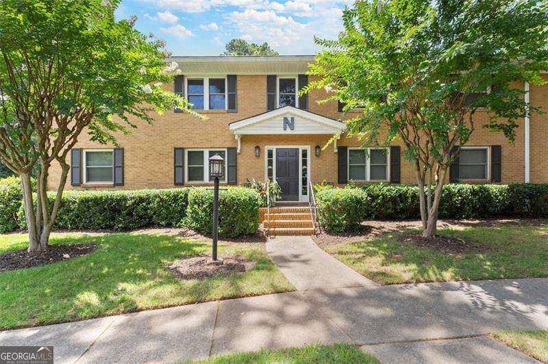 3510 Roswell Road - Photo 1