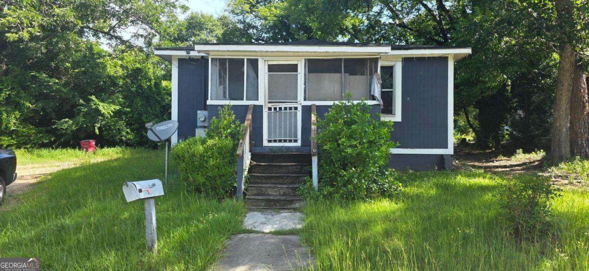 2931 Gordon Street - Photo 1