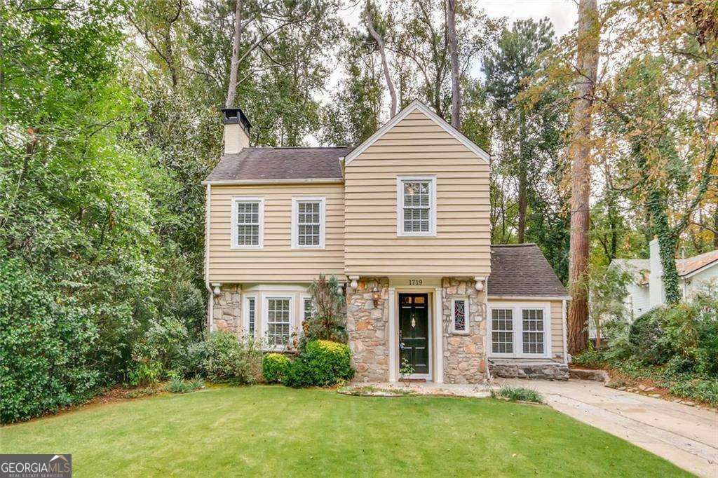 1719 Ridgewood Drive - Photo 1