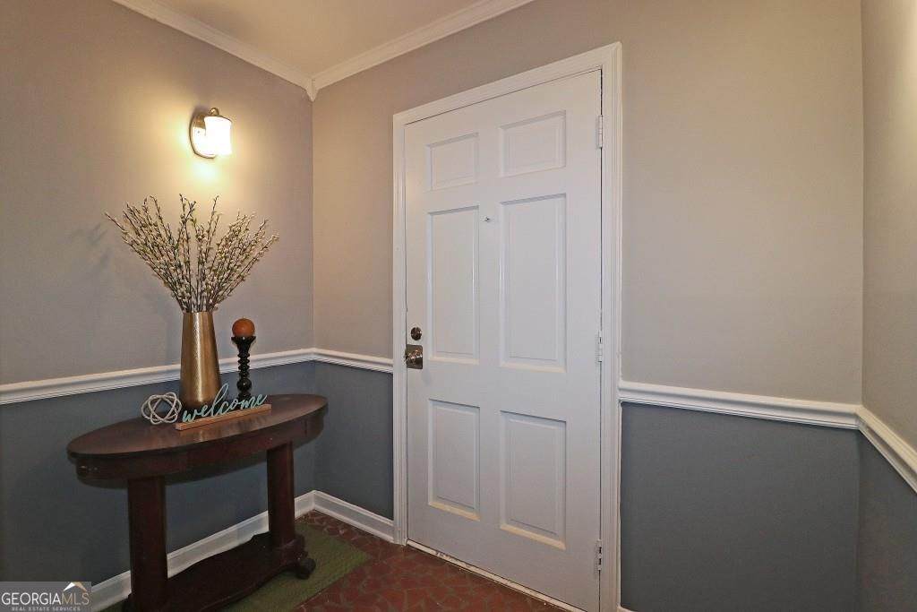 1127 Clifton Road - Photo 1