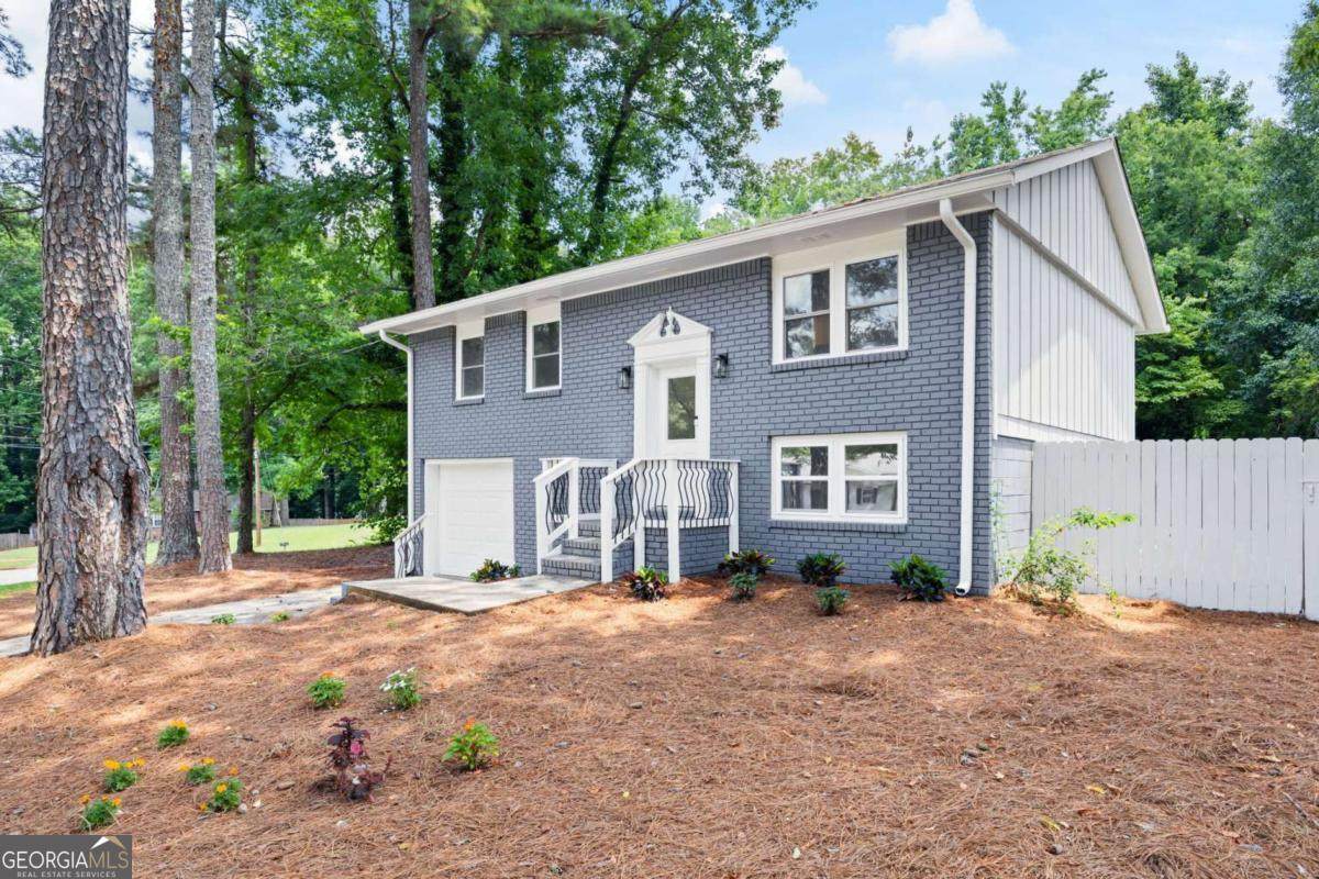 2099 Redbud Court - Photo 1