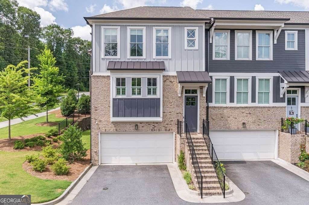 370 Thrasher Street - Photo 1