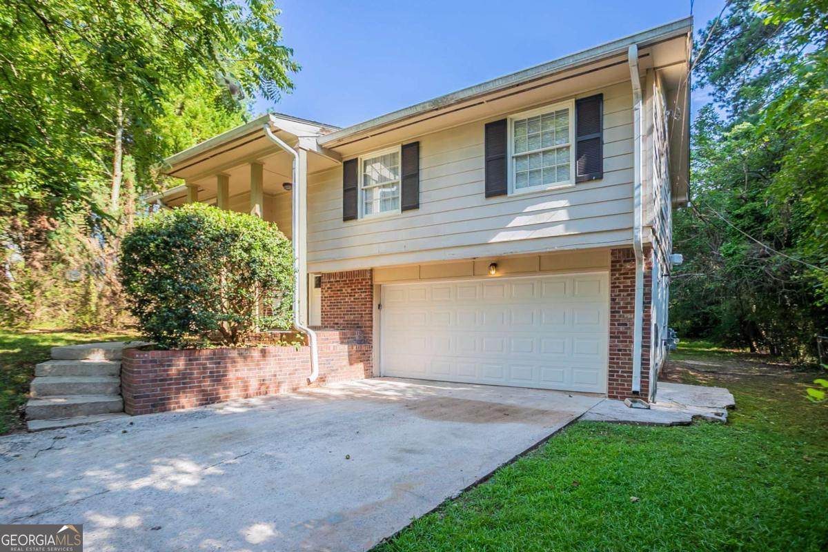 2539 Sparta Drive - Photo 1