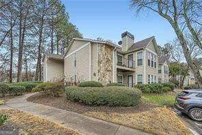 1204 Lake Pointe Circle - Photo 1