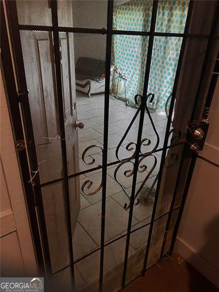 615 Camelot Drive - Photo 1