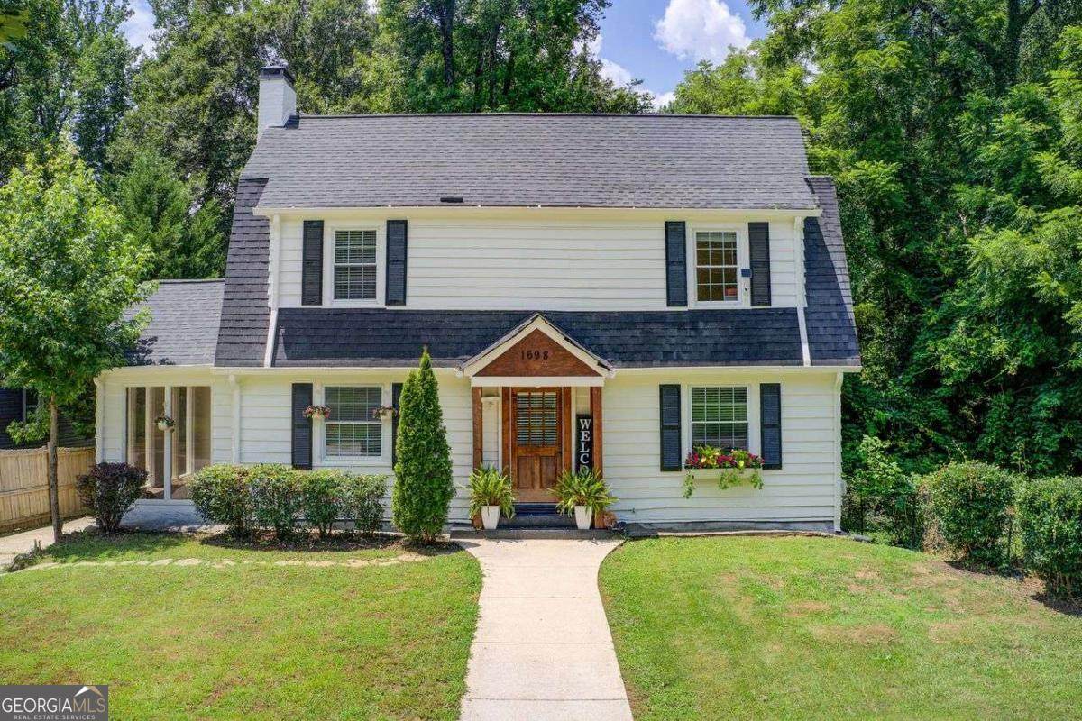 1698 Kenmore Street - Photo 1