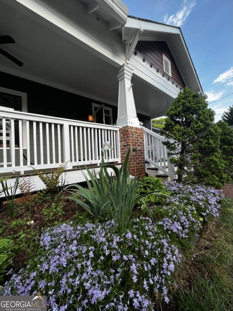 1527 Elleby Road - Photo 1