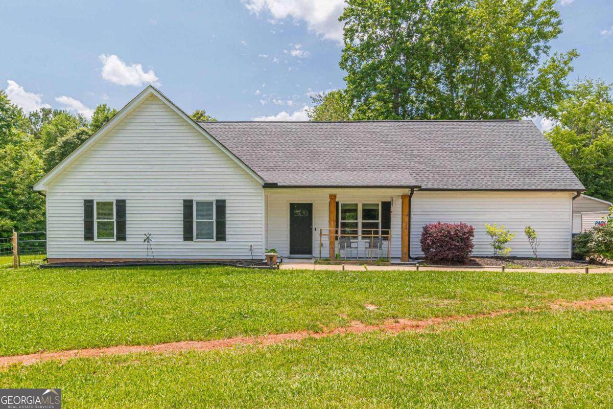 170 Stroud Road - Photo 1