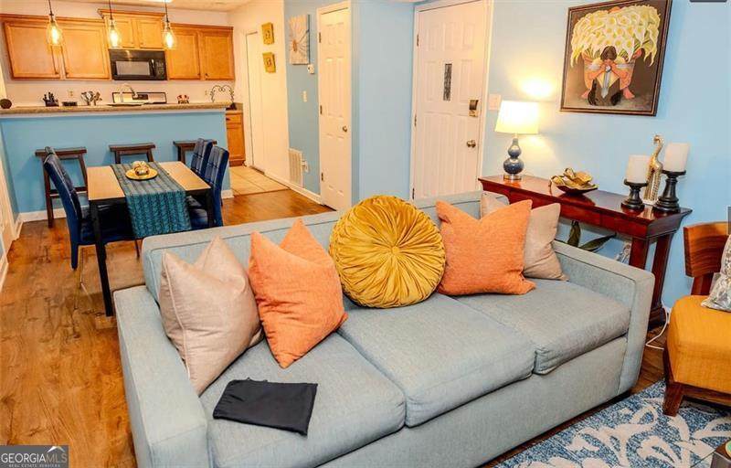 1077 Mansfield Court - Photo 1