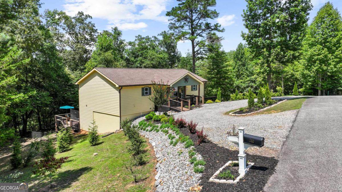 240 Upper Fox Trail - Photo 1