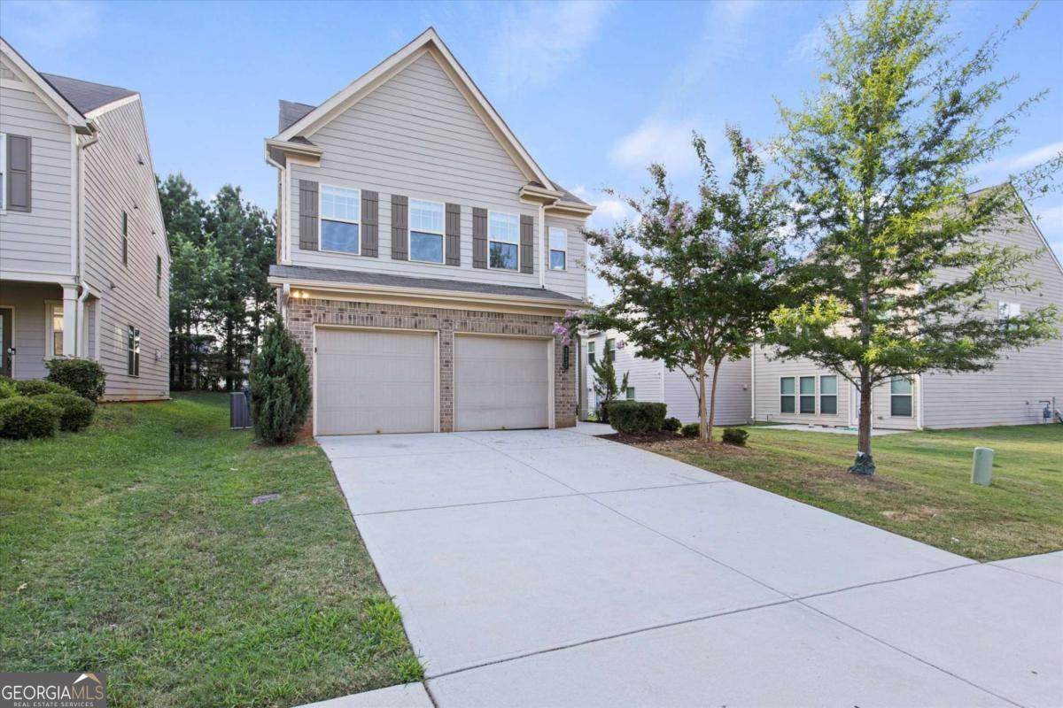3617 Moon Crest Drive - Photo 1