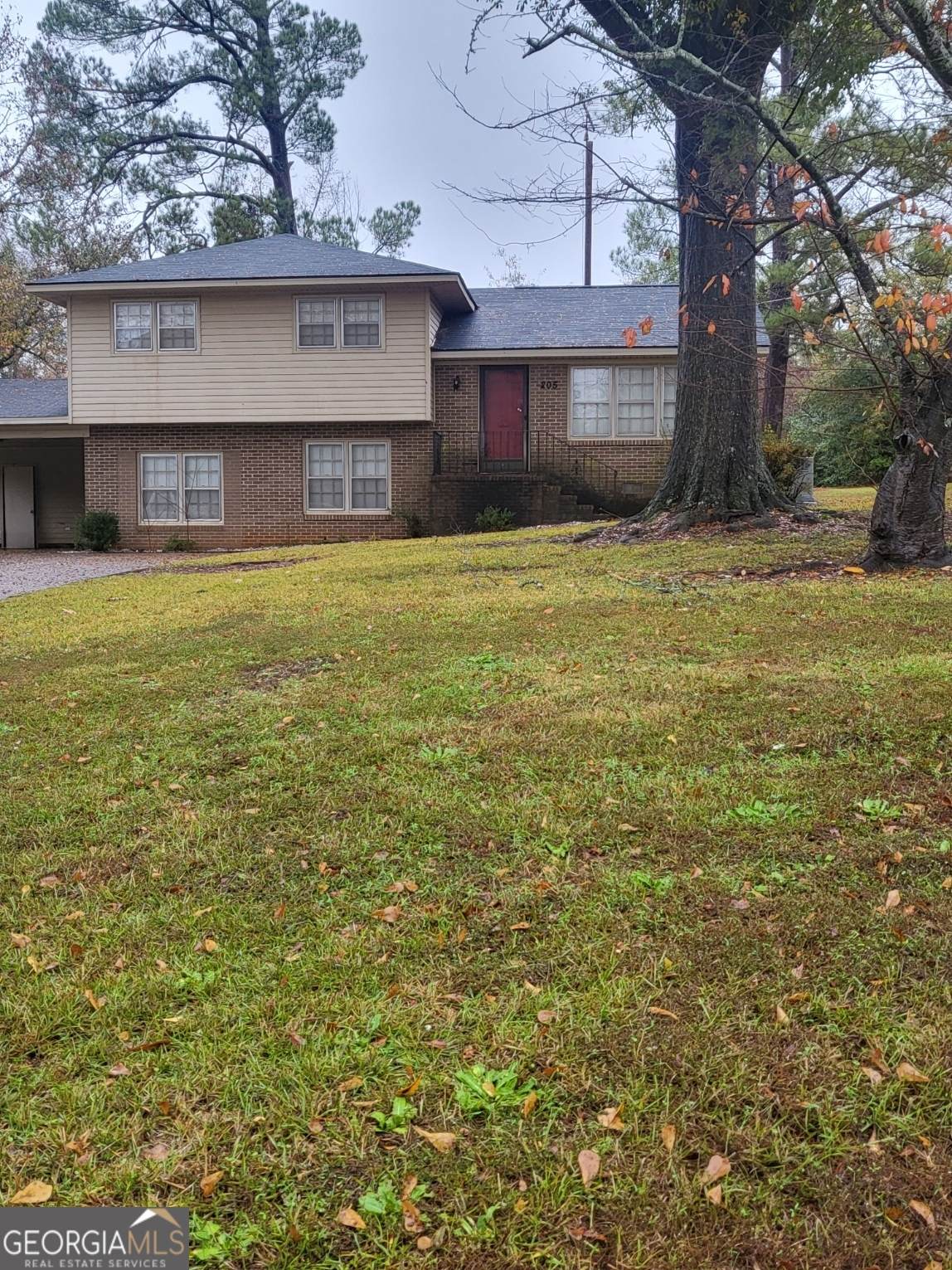 205 Herbert Street - Photo 1