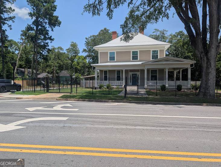 613 Church Street - Photo 1