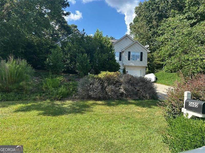 5605 Shadewater Drive - Photo 1