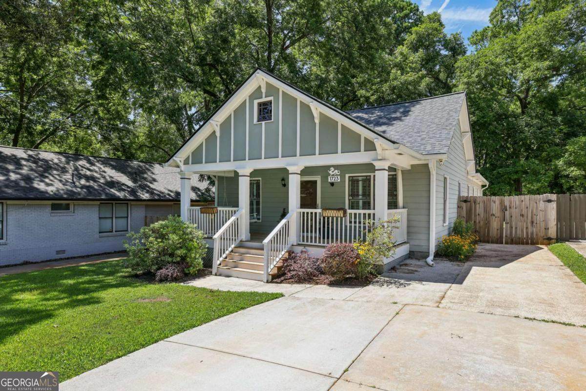 1723 Flat Shoals Road - Photo 1
