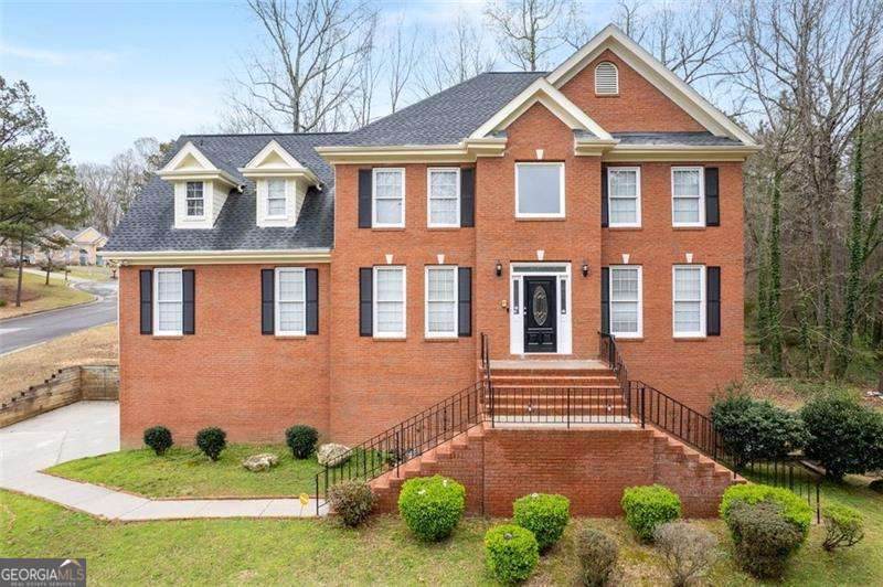1811 Lake Cove Drive - Photo 1
