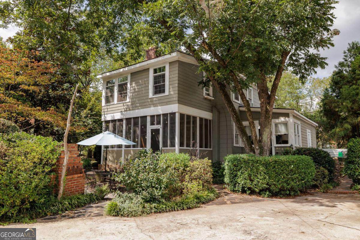 1697 Milledge Avenue - Photo 1