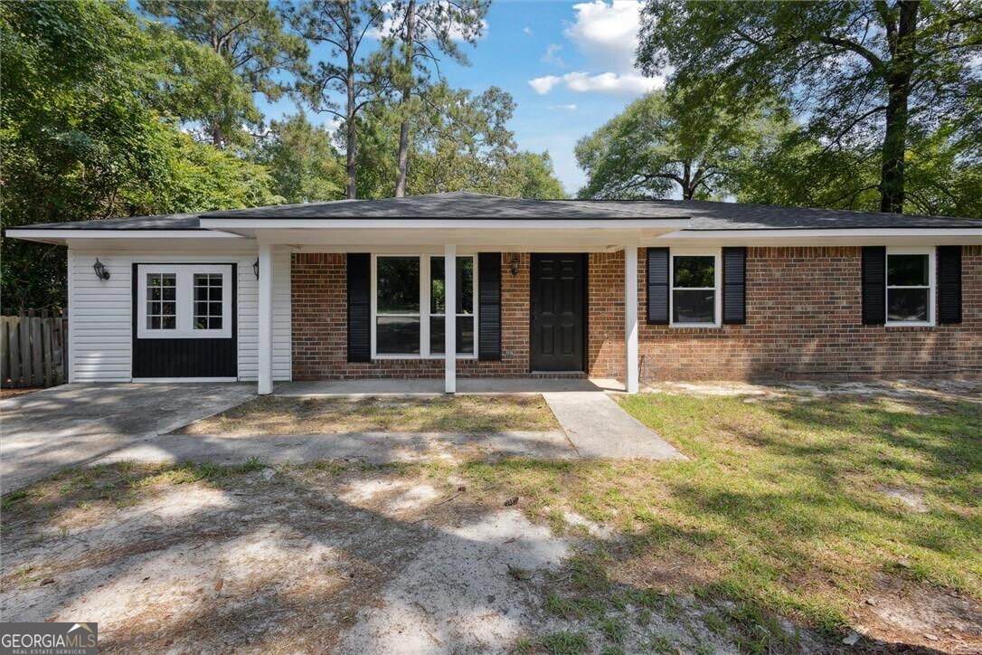 1021 Walnut Court - Photo 1