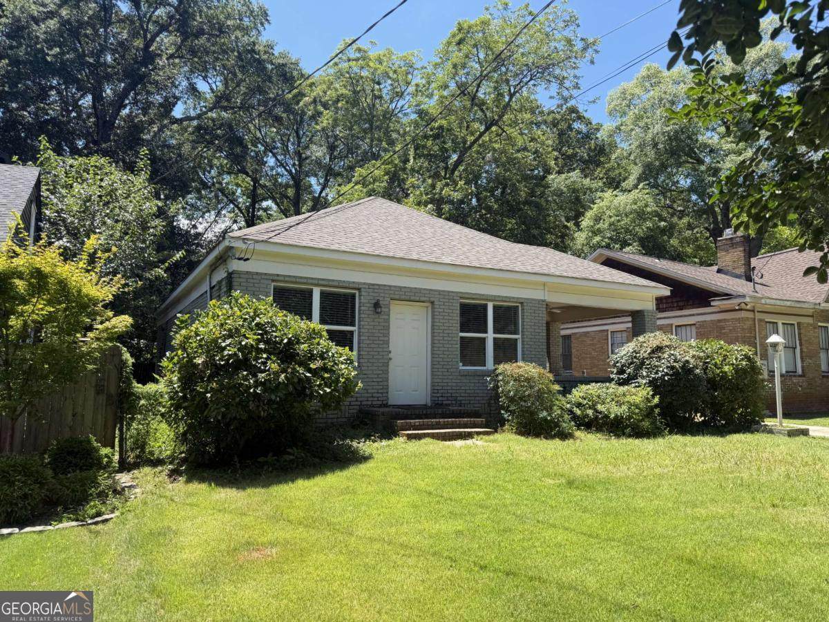 227 Cambridge Avenue - Photo 1