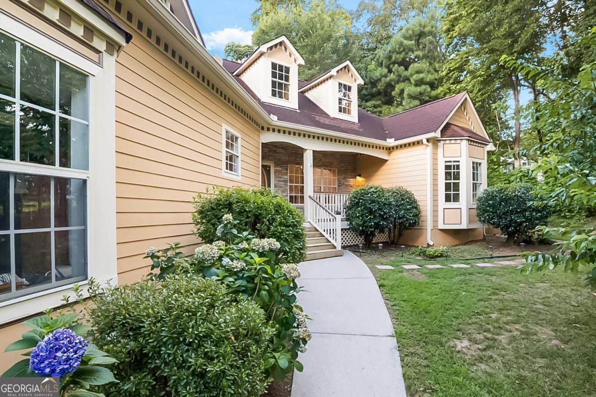 115 Hunters Place - Photo 1