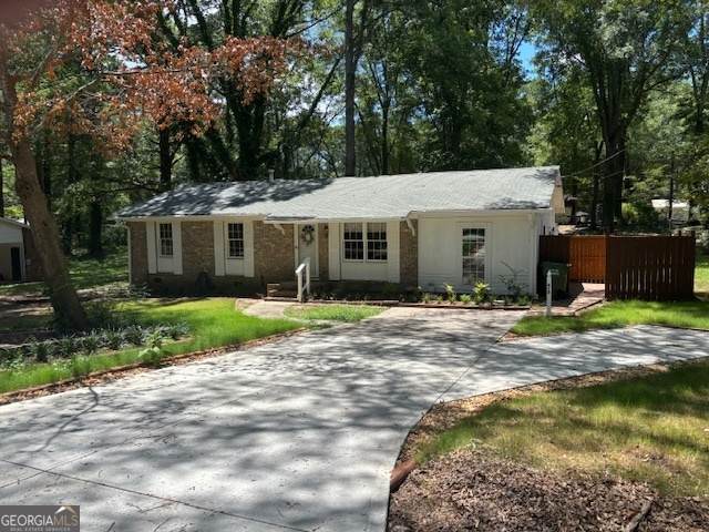 413 Shamrock Drive - Photo 1