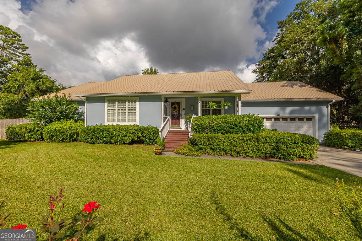 103 Cooper Circle - Photo 1